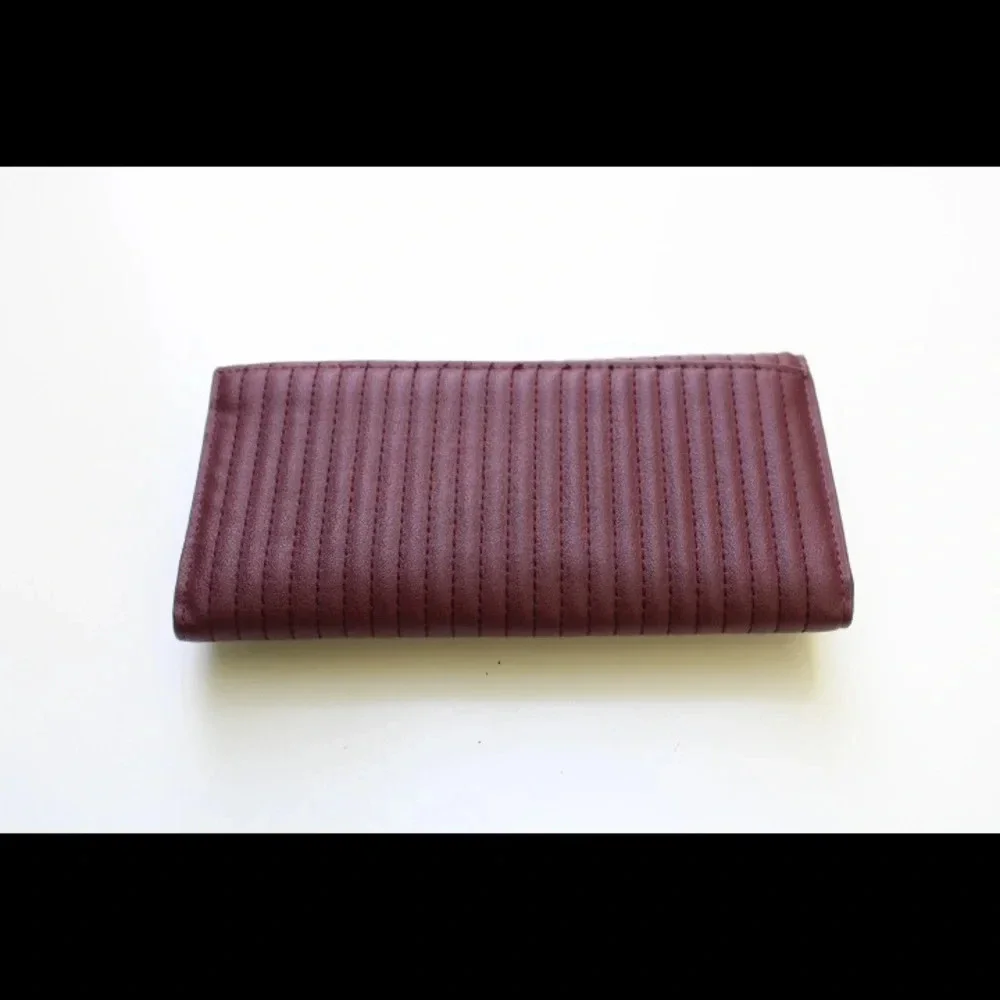 NWOT H Halsto. Wallet